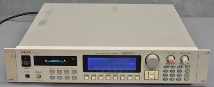 Akai-S3000XL